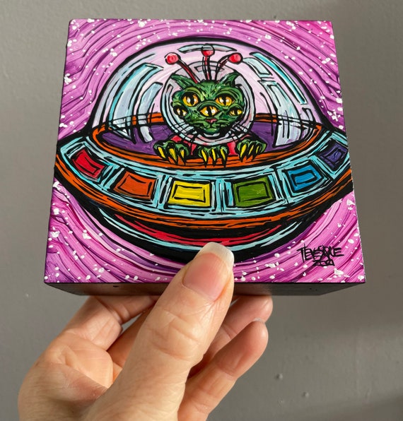 4x4” Alien Cat Extraterrestrial Whimsical  UFO Flying Saucer Sci-Fi painting by Tracy Levesque