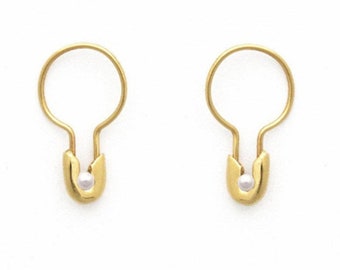 14k Pearl Safety Pin Hoop Earring in 14 K Gold, Safety Pin Hoop Earring with Pearl, Pearl Safety Pin Earring, Safety Pin Hoop Earring