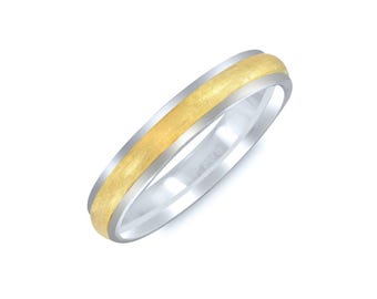 Center Brushed Contrasted Wedding Band. 5mm