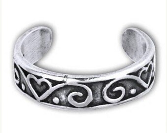 Hearts and Swirls  Tribal Toe Ring in Sterling Silver, Heart Adjustable Toe Ring