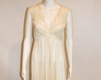 Vintage Hansen Kickernick Cream Nightgown