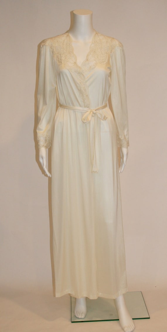 Vintage Henson Kickernick Lingerie Robe