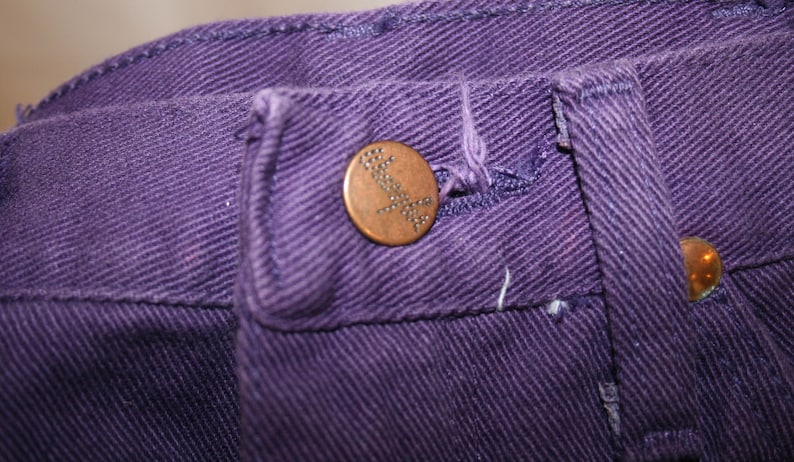 Vaqueros Wrangler vintage de cintura alta, color morado, de la década de 1980 imagen 4