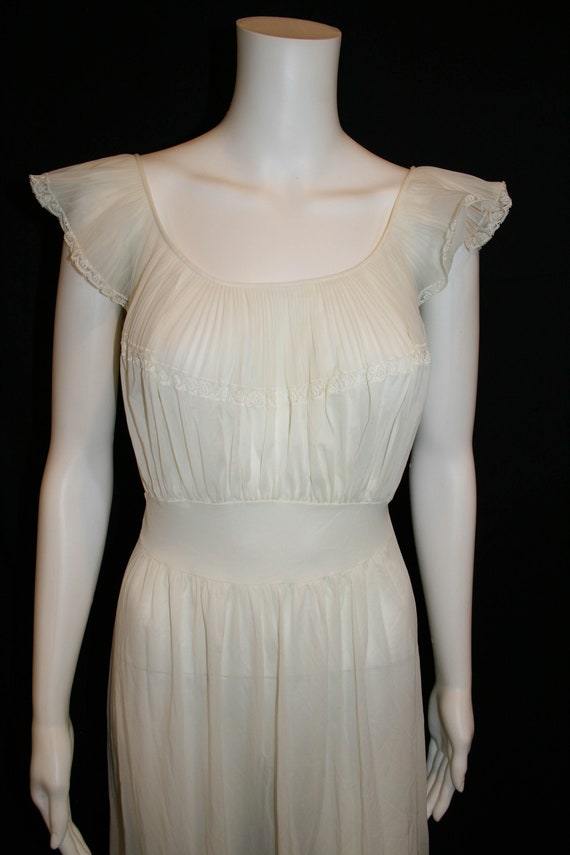 Vintage Nightgowns, 1940s Nightgown, Vintage Lingerie Gem