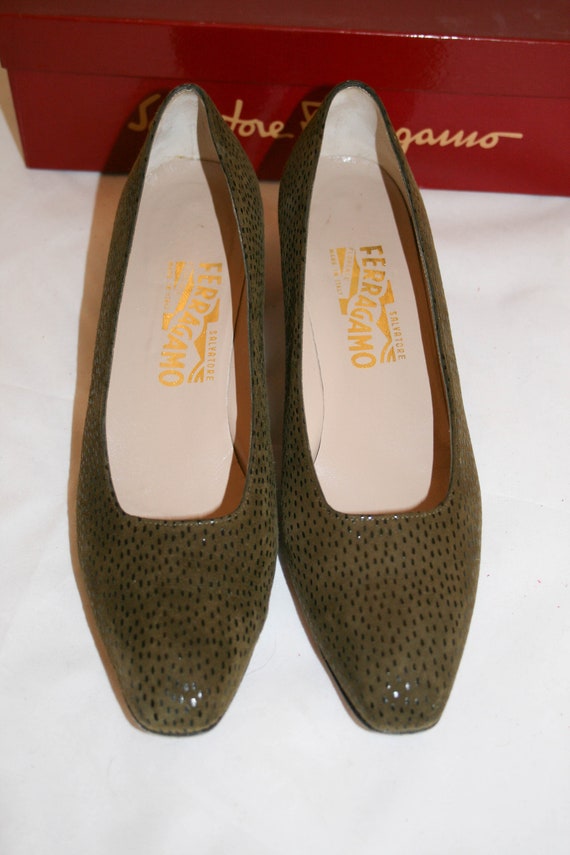 Vintage Ferragamo Womens Green Pebble Suede Low H… - image 4