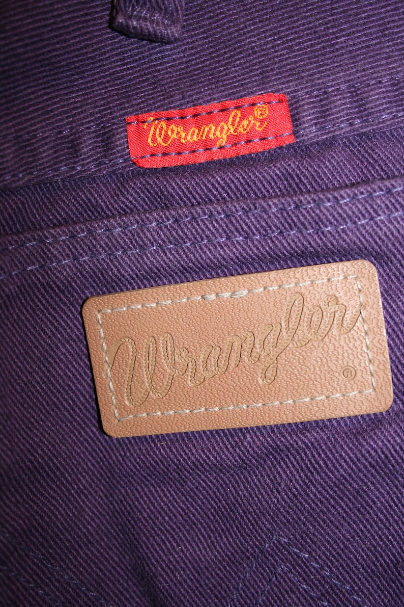 Vaqueros Wrangler vintage de cintura alta, color morado, de la década de 1980 imagen 3