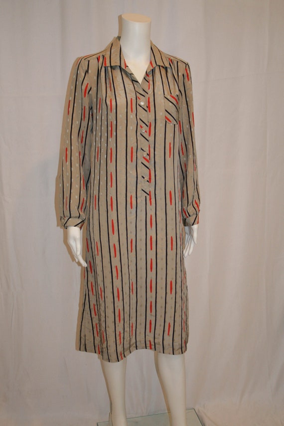 Vintage 1970s Shirtwaist Naby and Red Graphic Pat… - image 1