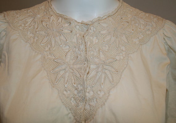 Vintage Hanae Mori Ecru Embroidered Lace Embellis… - image 6