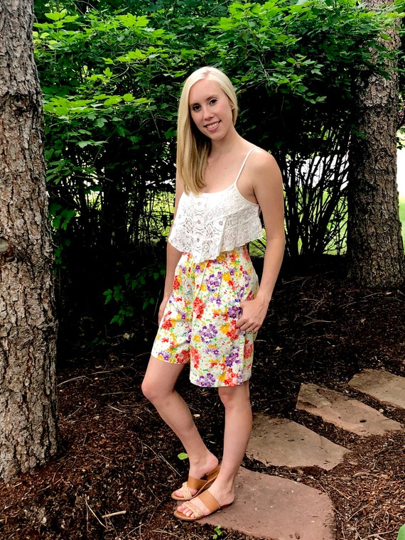 sacai Floral Print Shorts ベルト付き24-03294M sacai Floral Print Shorts ベルト付き24-03294M - メルカリ