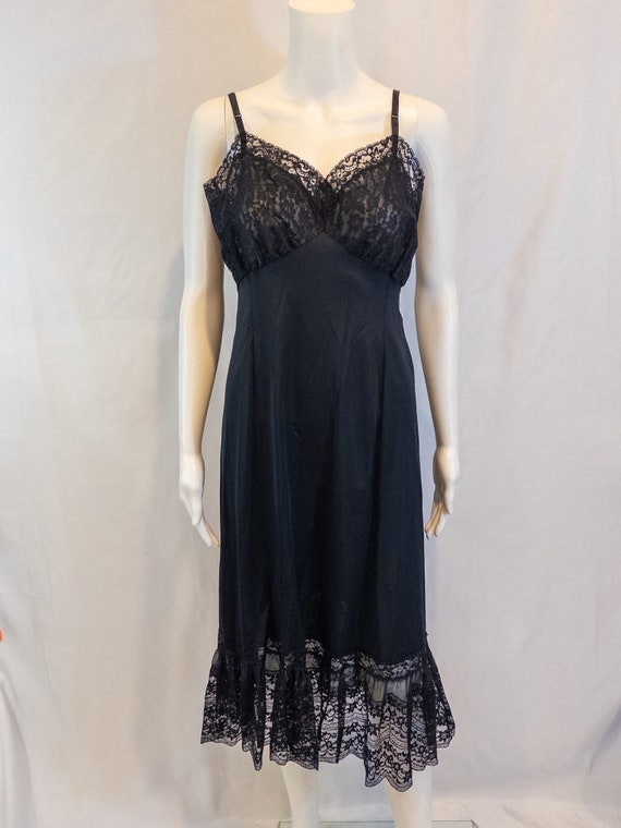 1950s Van Raalte Opaquelon Black Nylon and Lace Sl