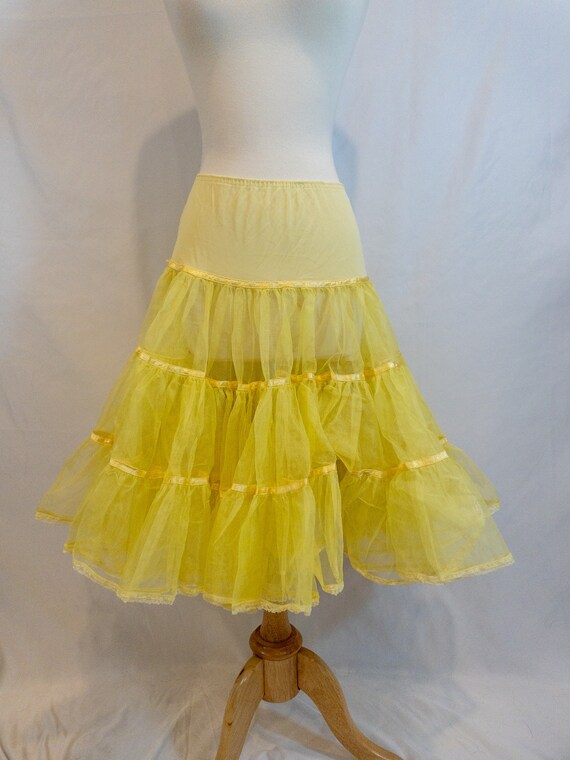 Vintage yellow crinoline Gem