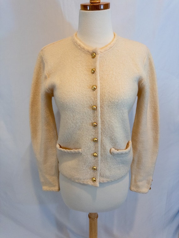 Vintage 1960s Creamy White Cardigan Gold Button Sw