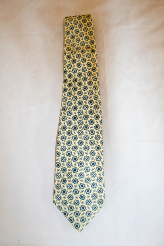 1980s Silk Necktie by Gant in Pale yellow with Bl… - image 4
