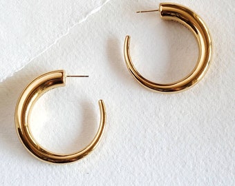 18K gold tapered hoop modern earrings High quality non fading designer