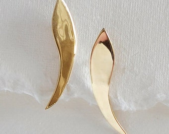 Brass simple leaf Curve Earrings