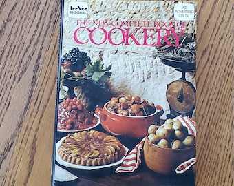 1970 The New Complete Book of Cookery, Vintage Hardcover Cookbook, Tee Vee Books, As Advertised on TV, Ontario, Canada, Big Cook Book