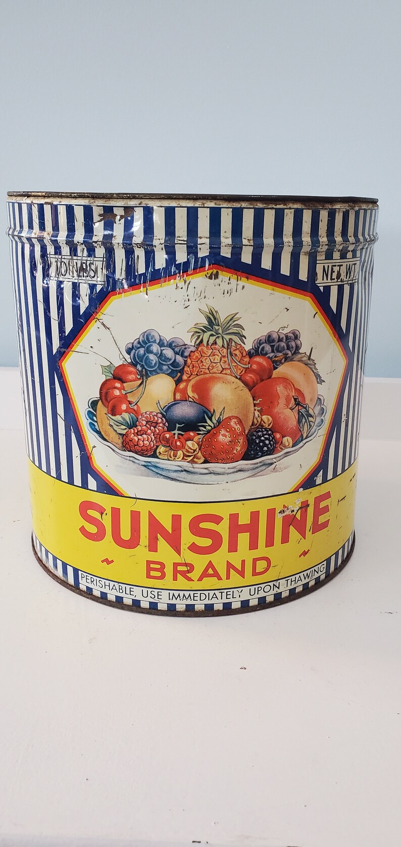 1950'S Sunshine Brand Fruits Vintage Advertising Tin Can, Sunshine Packing Corporation of Pennsylvania image 2