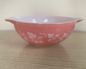 Pink Gooseberry Pyrex Bowl 444 Oval Mixing Serving Bowl, 4 Quart