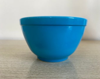 vintage blue and white pyrex bowls