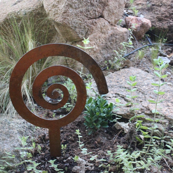 Large 12" Spiral Garden Stake, Steel Garden decor, planter edge, Garden edging