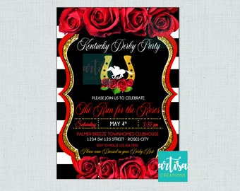 Könnte beinhalten: Ein schwarz-weiß gestreifter Hintergrund mit einem roten Rosenrand. Der Text "Kentucky Derby Party" ist in goldenen Glitzerbuchstaben. Der Text "The Run for the Roses" ist in goldenen Glitzerbuchstaben. Der Text "Samstag, 4. Mai, 15:30 Uhr" ist in goldenen Glitzerbuchstaben. Der Text "Palmer Breeze Townhomes Clubhouse, 1234 SW 123 Street, Roses City" ist in goldenen Glitzerbuchstaben. Der Text "RSVP an Mollie 123.456.7890" ist in goldenen Glitzerbuchstaben. Der Text "Bitte kommen Sie in Ihrem besten Derby-Outfit" ist in goldenen Glitzerbuchstaben.