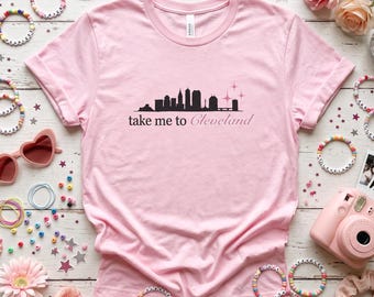 T-shirt « Emmène-moi à Cleveland », T-shirt de concert Taylor Swift, Tenue pour la tournée Eras, T-shirt avec la skyline de Cleveland, Cadeau pour les mélomanes, T-shirt graphique rose pop esthétique