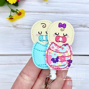 Boy and Girl Swaddled Babies Labor and Delivery Badge Reel, Baby Burritos Badge Reel, Badge Reel, RN Badge Reel, NICU Badge Reel