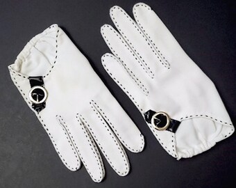 Miss Aris Mod Wristlet Gloves, Vintage 1960s White Wristlets, Black Patent Leather Accents w/ Buckles, 100% Nylon