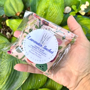 Organic Lavender Sachet/ Handmade cotton square reusable sachet with organic Lavender/ Lavender scented pouch/ assorted print