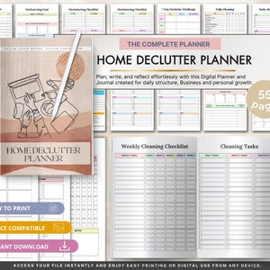 Op de afbeelding: Een Home Declutter Planner met 55 pagina's, met een omslag met lijntekeningen van een persoon die aan een bureau werkt. De planner bevat diverse sjablonen zoals een wekelijkse schoonmaakchecklist, schoonmaaktaken en opruim-checklists.