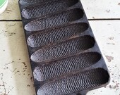 Antique Wagner Ware Krusty Korn Kobs Iron Cornbread Pan 1920 Tea Size 7 Corn Cob Molds 8 1 2 quot x 4 quot Rustic Farmhouse