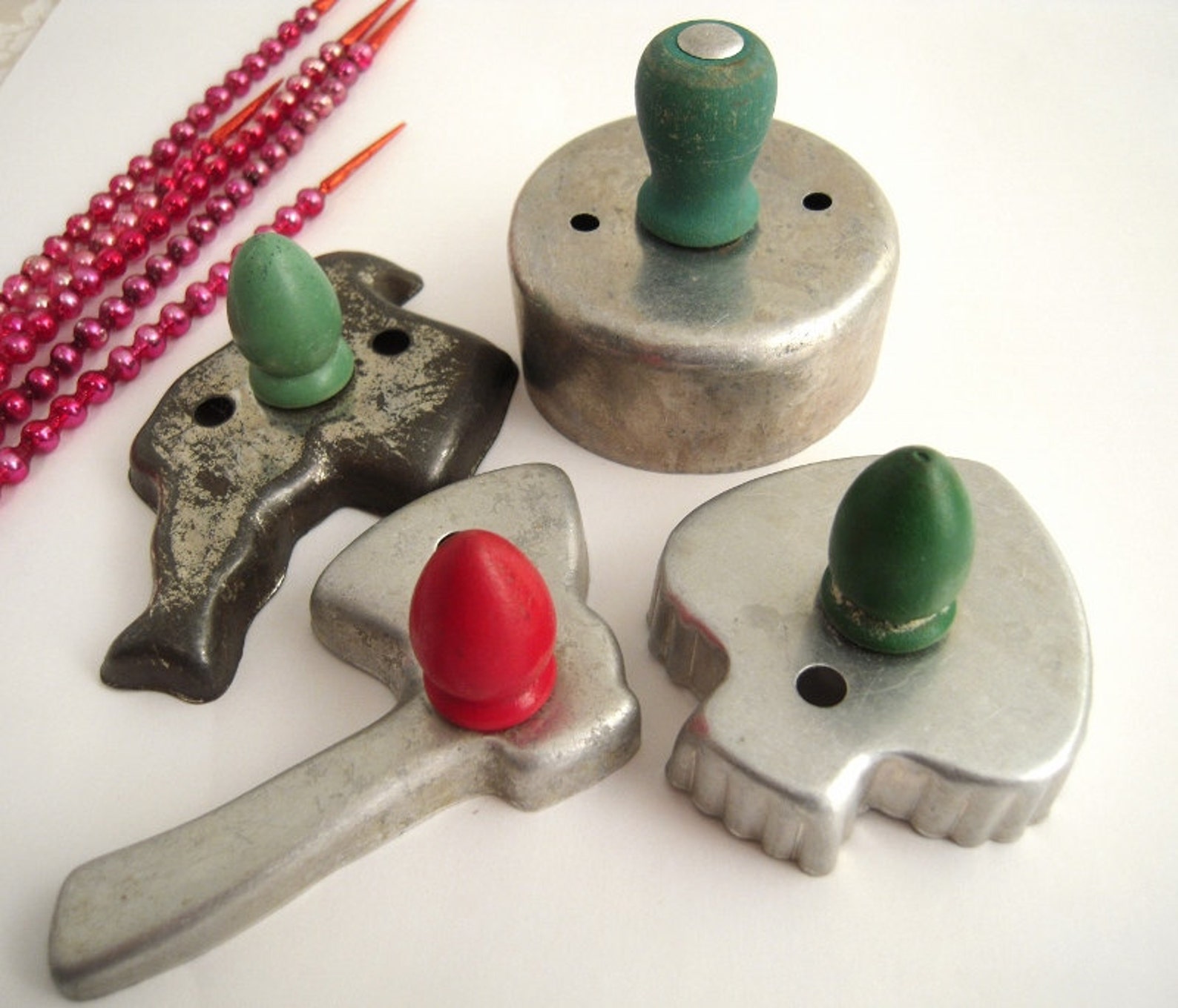 Vintage Tin Cookie Cutters Red Green Wooden Handles Upcycle Etsy
