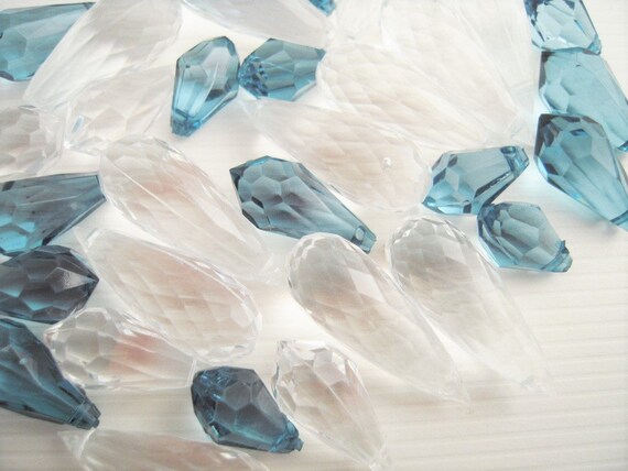 plastic teardrop beads