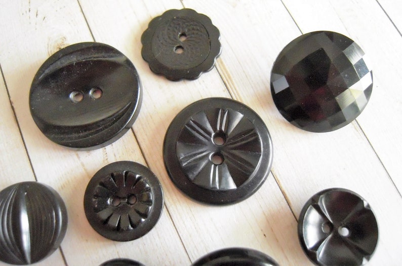 Vintage Black Plastic Buttons Cottage Chic Shabby Crafts Jewelry Altered Art Repurpose Upcycle