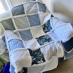 Memory quilt-memory rag quilt -quilt made with loved one’s clothing -Keepsake quilt-memorial quilt-memory rag quilt