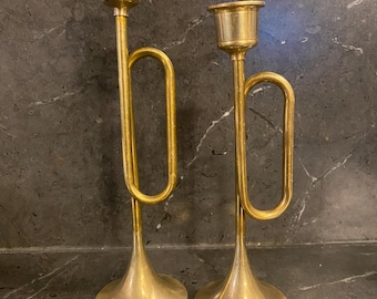 Vintage Brass Trumpet Candlestick Set of 2, 8 Inch Herald Bugle Horn Candle Holders, Christmas Holiday Table Decor, Made in Taiwan