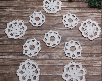 Crochet snowflakes, set of 10 pieces, Christmas décor, gift