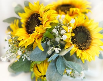 Fancy Sunflower Wedding Bouquet with Babies Breath (medium)