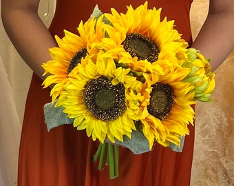 Simply Sunflower Bridesmaid Bouquet | Wedding Bouquet (medium)
