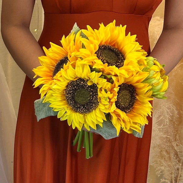 Simply Sunflower Bridesmaid Bouquet | Wedding Bouquet (medium)