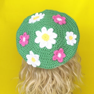 Flower Power Beret, Pastel or Grass Green Crochet Daisy Hat, Colourful Cottagecore Floral Pattern Girls Womens Kawaii Fairycore Knit Hat