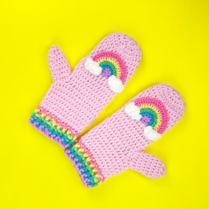 Guanti a forma di nuvola arcobaleno pastello, scaldamani all'uncinetto Fairy Kei, guanti Yume Kawaii per adulti, guanti rosa baby per bambine, guanti vegani caldi e accoglienti