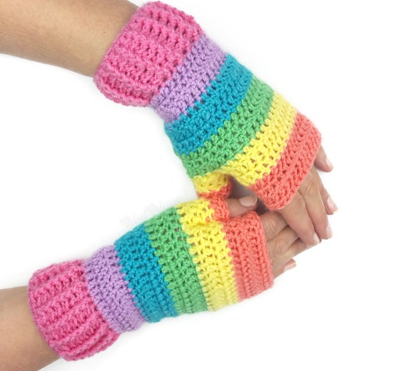 Pastel Rainbow Striped Fingerless Gloves, Colorful Wrist  display picture 1