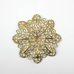 21 pcs Antique Gold Filigree Flower, Dapt, Brass Metal Stamping, Metal Filigree Embellishments, For Jewelry Making in Antique Gold