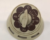 Vintage Mark Time Kitchen Egg Timer- White with Flower Pattern