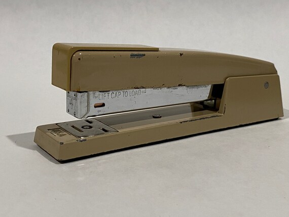 Desktop Stapler