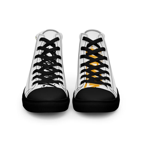 Men’s high top canvas shoes