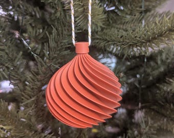 Christmas bauble / Christmas decoration / Christmas tree decoration / Christmas ornament / 3D printing