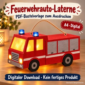 Könnte beinhalten: Eine rote Feuerwehrauto-Laterne aus Papier mit blauen Lichtern auf dem Dach, gelb beleuchteten Fenstern und einem Juteseil-Griff. Der Text lautet Feuerwehrauto-Laterne, PDF-Bastelvorlage zum Ausdrucken, A4 Digital sowie Digitaler Download Kein fertiges Produkt.