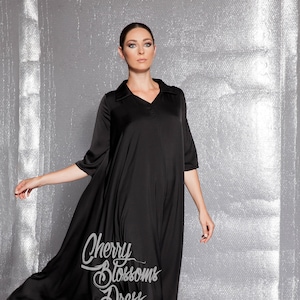 Vestido de cetim preto, vestido de noite elegante com mangas médias e decote em V, vestido solto, vestido evasê plus size, vestido de cetim preto